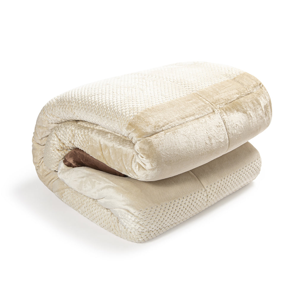 Trapunta matrimoniale in eco-pelliccia jacquard Carol