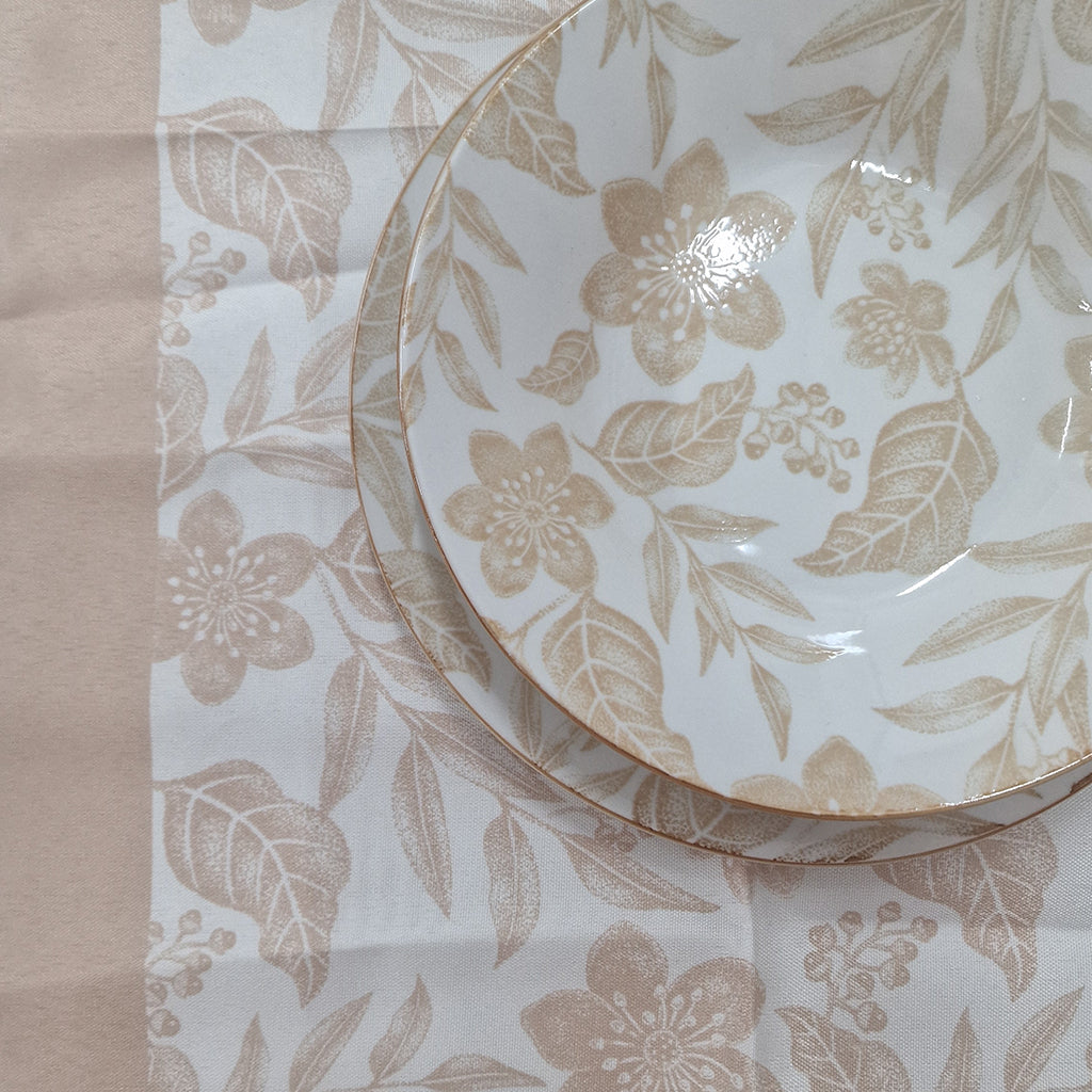 Servizio di Piatti 12 pz. Porcellana + Runner in Coordinato Narciso Fiori
